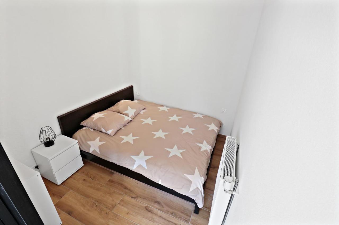 Appartement Cosy Et Renove Au Coeur De La Station Crans-Montana Bagian luar foto
