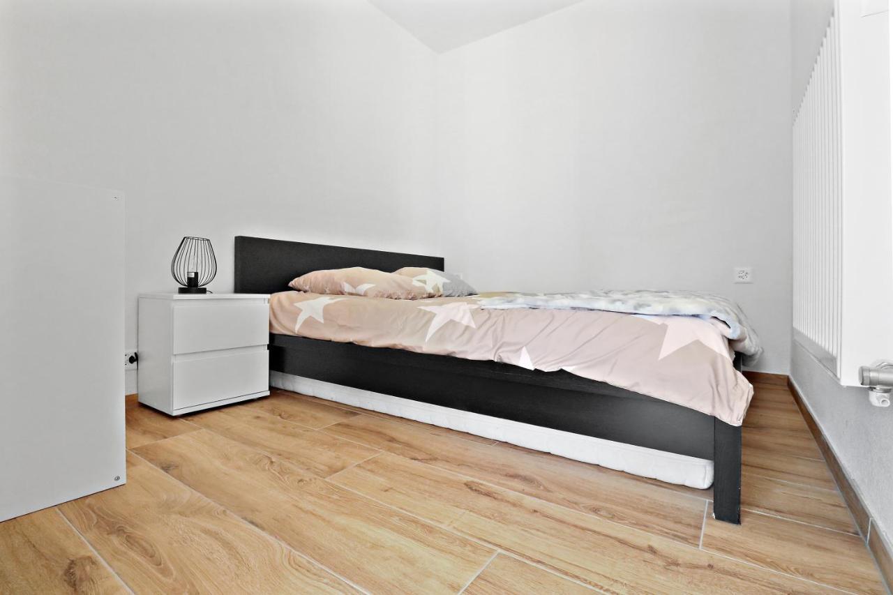 Appartement Cosy Et Renove Au Coeur De La Station Crans-Montana Bagian luar foto
